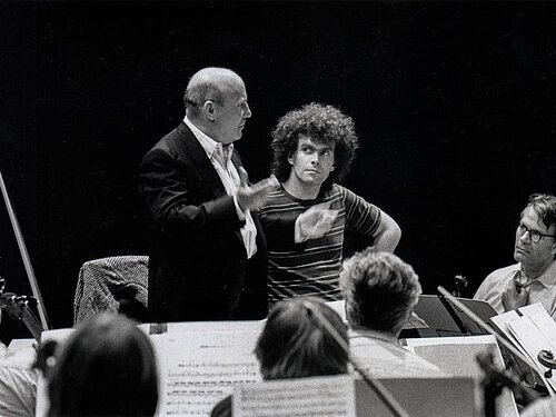 Mit Simon Rattle, Aldeburgh 1986 Mit Simon Rattle beim Aldeburgh-Festival, England 1986